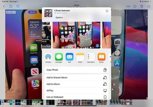 AirPlay option in iPad Photos app