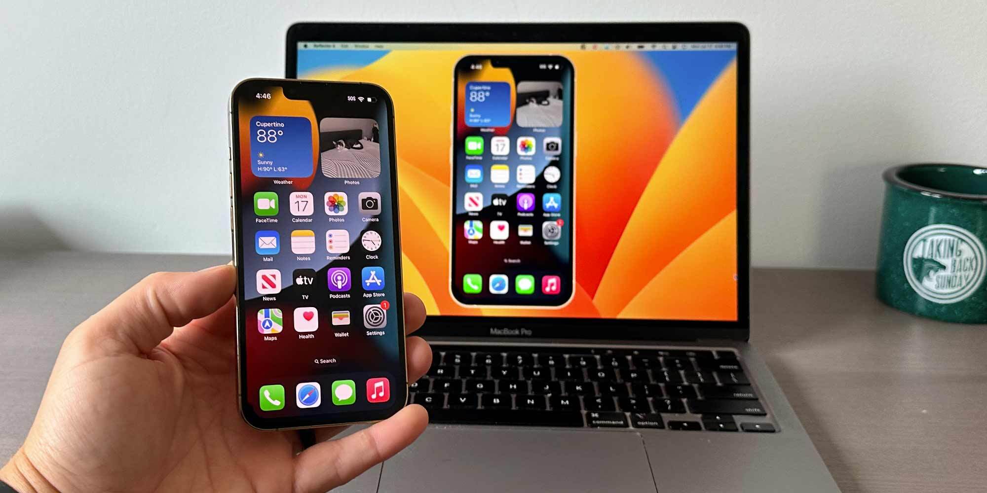 iPhone wirelessly screen mirrored to a Macbook